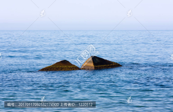 海中的巖石