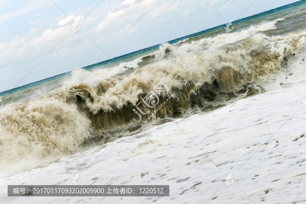 破壞性可怕的海浪-匯圖網(wǎng) www.fosd68.com 破壞性可怕的海浪