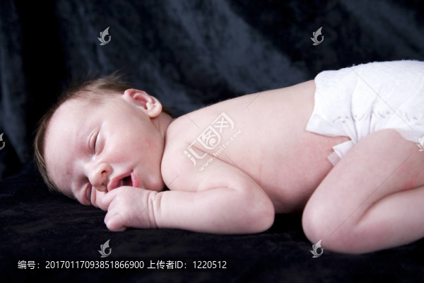 一個(gè)星期大的嬰兒