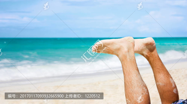 海灘上的男人