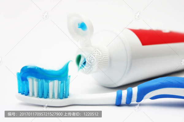 牙刷和Tooth,Paste
