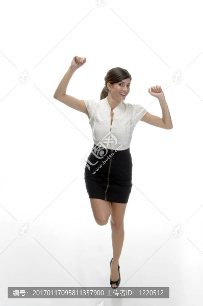 跳舞的年輕女士