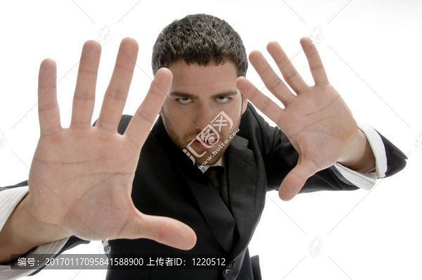 帶手勢的年輕人