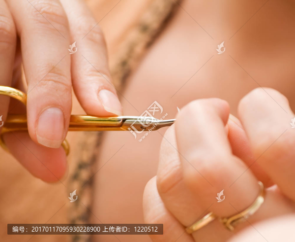 修指甲-特寫