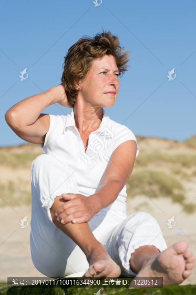 海灘上的高級女人