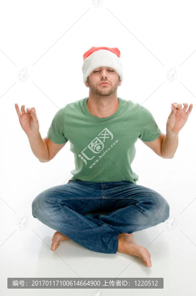 男人在做冥想