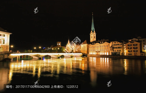 蘇黎世的佛羅蒙斯特的夜景