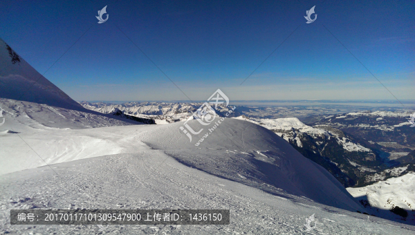 雪山