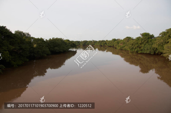 巧克力河