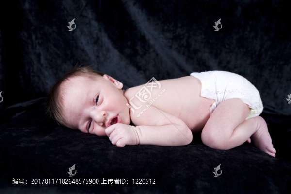 一個(gè)星期大的嬰兒