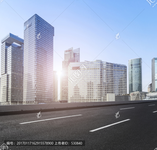 城市道路與陸家嘴建筑群