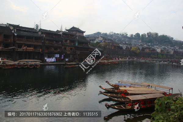 鳳凰古城,吊腳樓,沱江