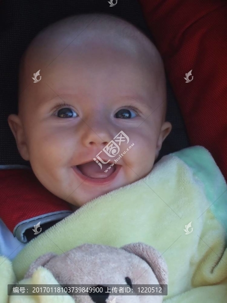 嬰兒的白人女孩