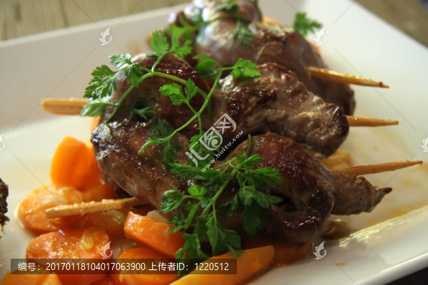 羊肉；羊肉；skeweres；串；串；蔬菜；食品