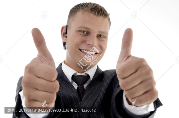 成功的執(zhí)行官豎起大拇指
