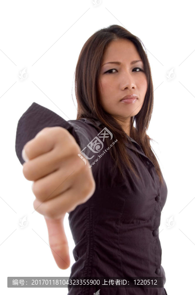 女性示拇指向下征