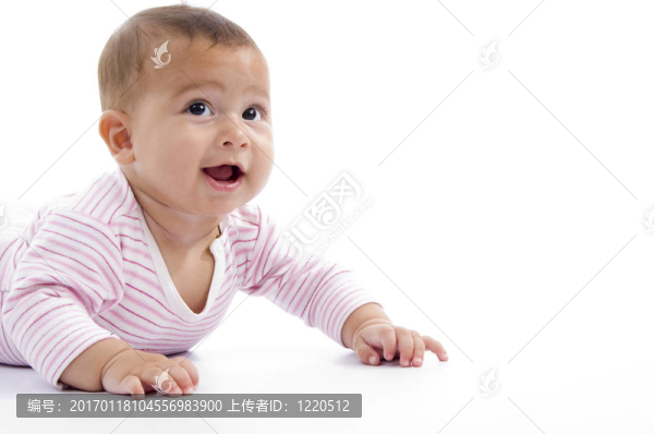 播放可愛嬰兒的肖像向上看