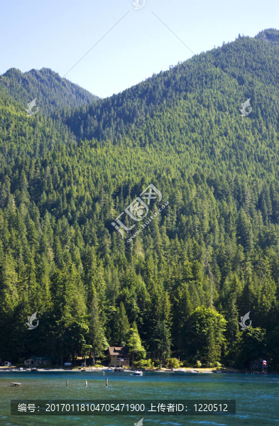 新月湖