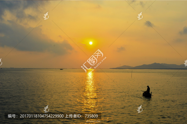夕陽漁船