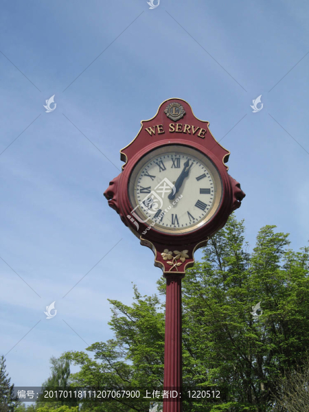 老式戶外時鐘