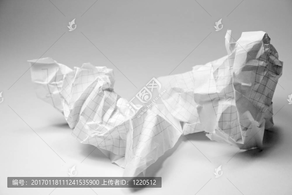 揉皺的紙