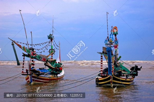 傳統(tǒng)的漁船-匯圖網(wǎng) www.fosd68.com 傳統(tǒng)的漁船