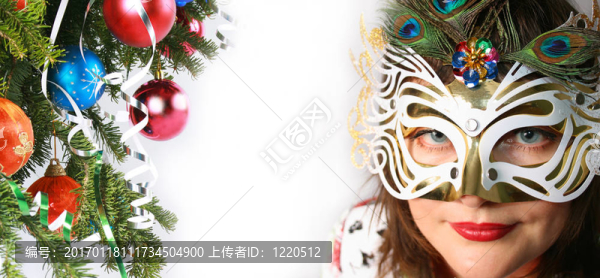 面具背后的女人