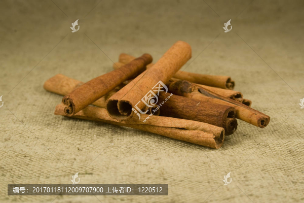 肉桂色