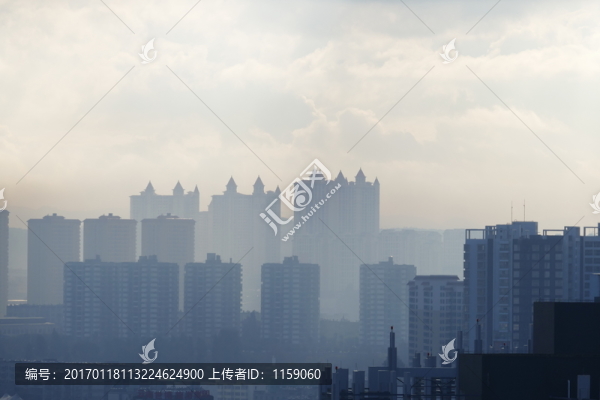 早晨的霧霾昆明都市風(fēng)光陽光