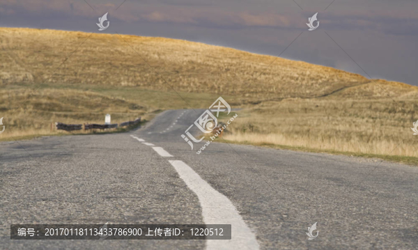 在山上的路