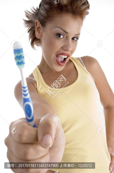 帶牙刷的女人