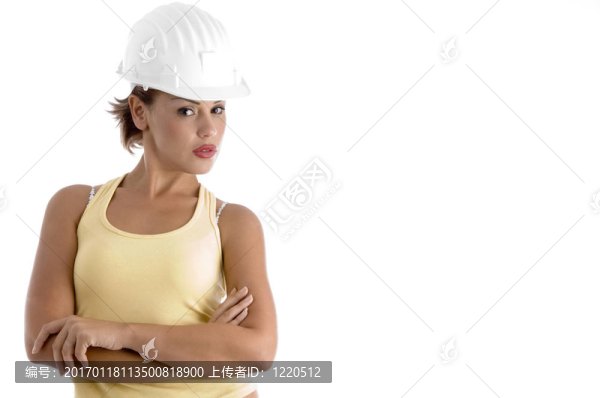 帶建筑師頭盔的年輕女子