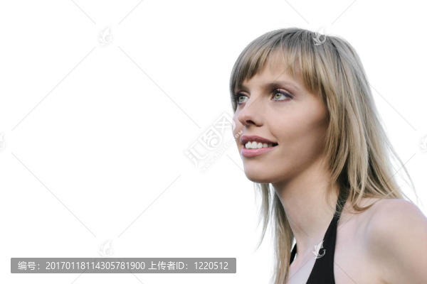 年輕的金發(fā)女子