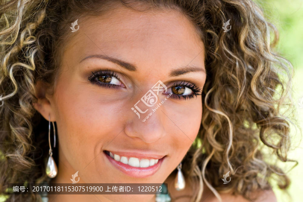 微笑的女人
