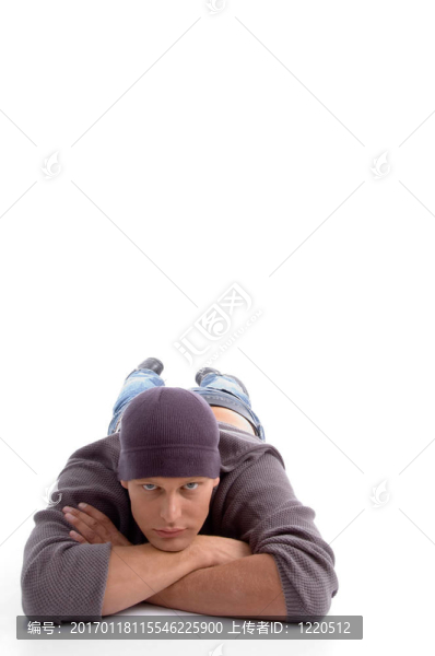 美國年輕男子擺在鏡頭前
