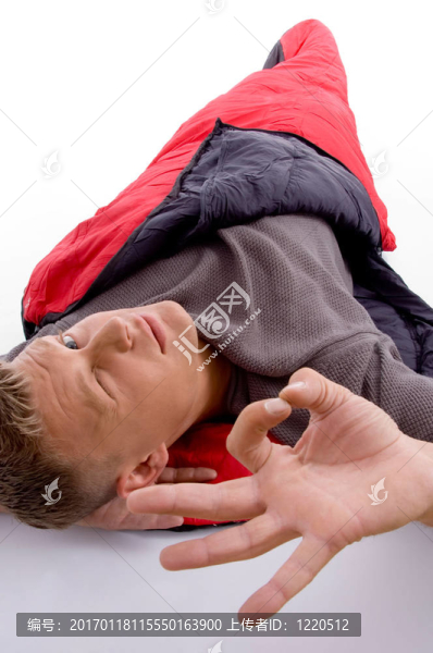 男子表現(xiàn)出好的手勢(shì)-匯圖網(wǎng) www.fosd68.com 男子表現(xiàn)出好的手勢(shì)