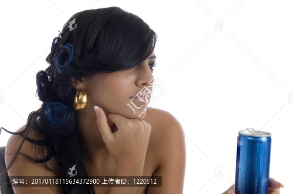 有可能的女孩的側(cè)面觀