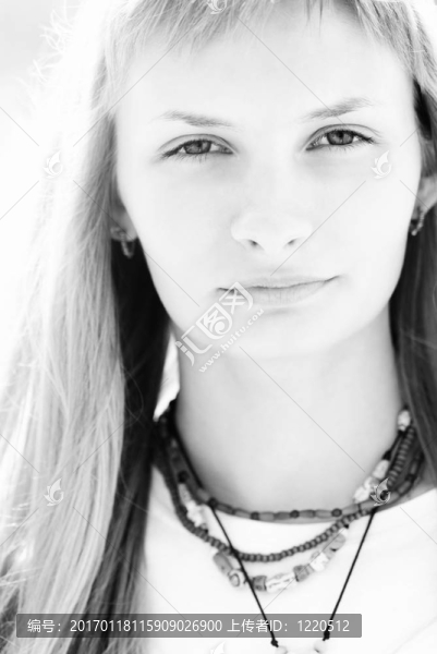 年輕的女人