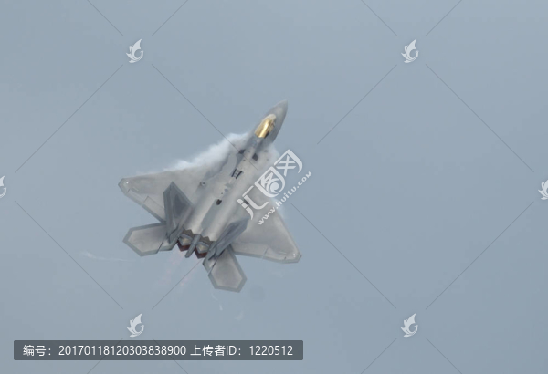 F-22“猛禽”攀登