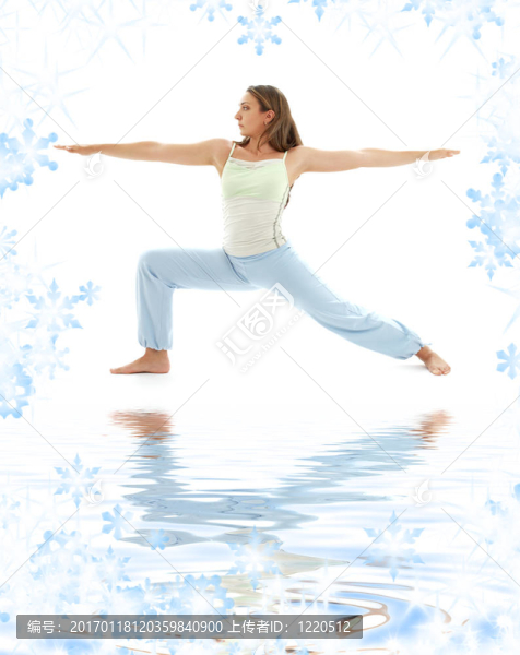 戰(zhàn)士戰(zhàn)士姿態(tài)的白色沙灘