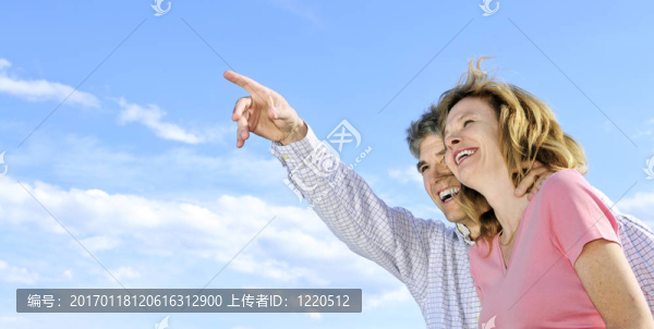 成熟的浪漫的情侶