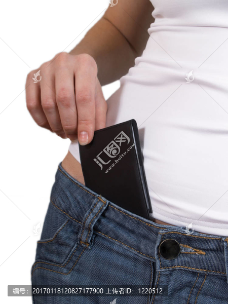 穿牛仔褲的女孩