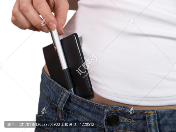 穿牛仔褲的女孩