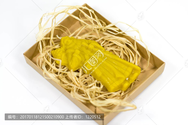 盒子里的手工蠟燭