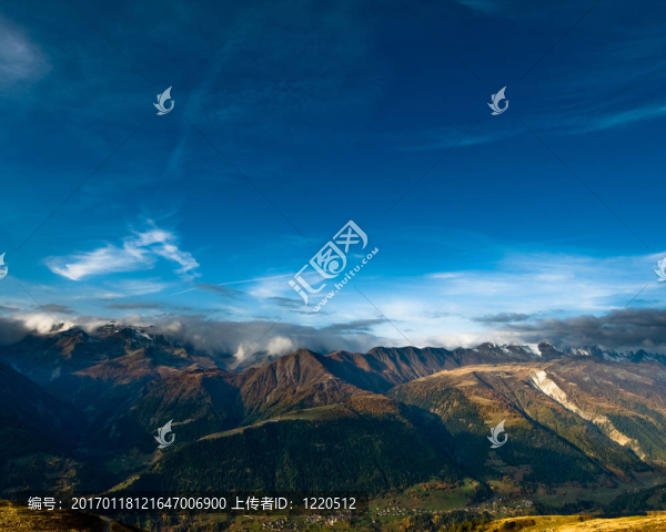 生動(dòng)的山
