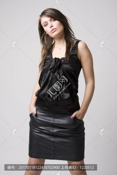 年輕漂亮的女孩