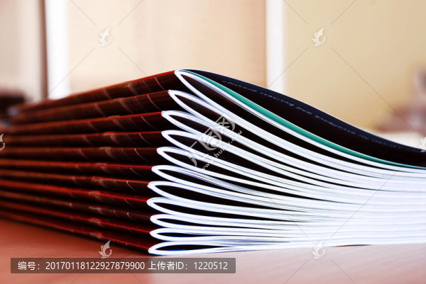 新的雜志堆-匯圖網(wǎng) www.fosd68.com 新的雜志堆