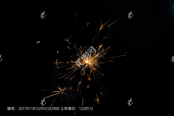 一個圣誕節(jié)的煙火銀