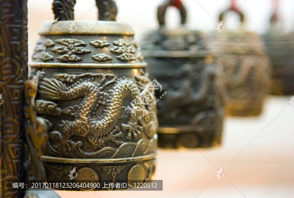 西藏的鐘聲-匯圖網(wǎng) www.fosd68.com 西藏的鐘聲