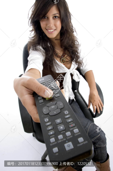 青少年喜歡看電視